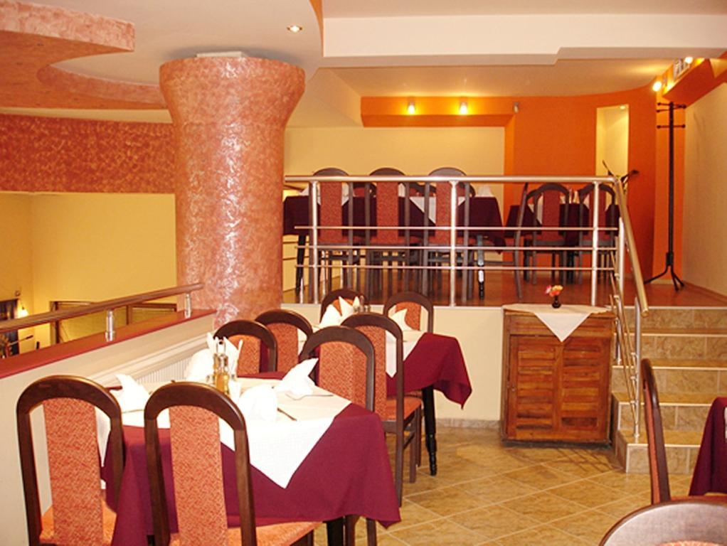 Hotel Restaurant Vodenitsata Berkovitsa Exterior photo